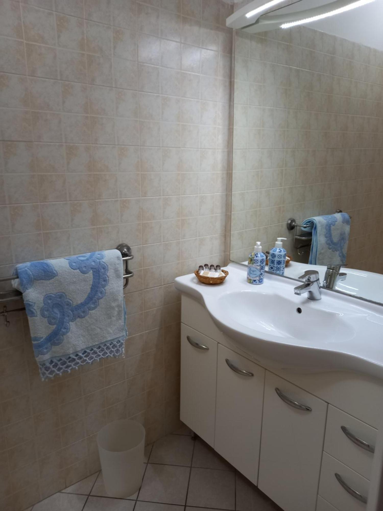 Apartamento Bilocale Savona Exterior foto